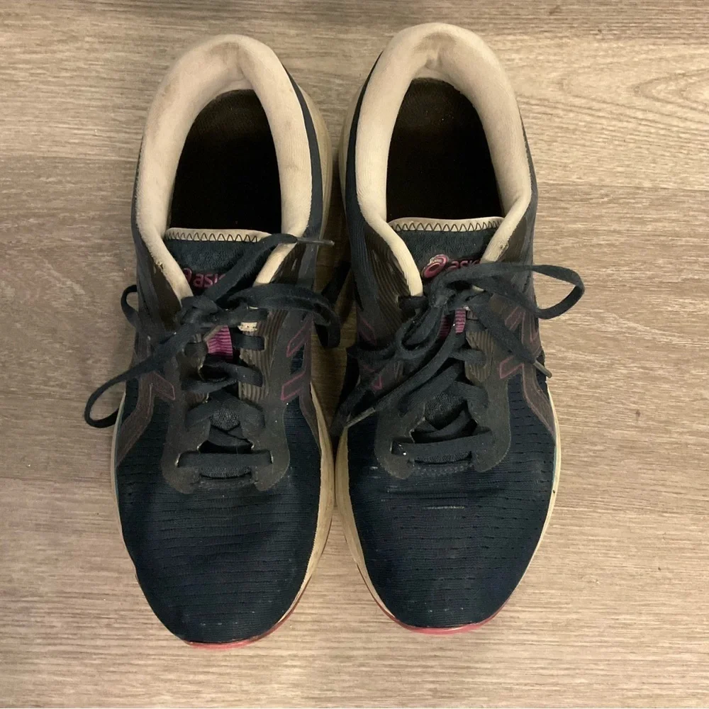 ASICS Gel-Excite 8 Women’s Running Shoes Size 10 Navy Blue Purple 1012A724 used